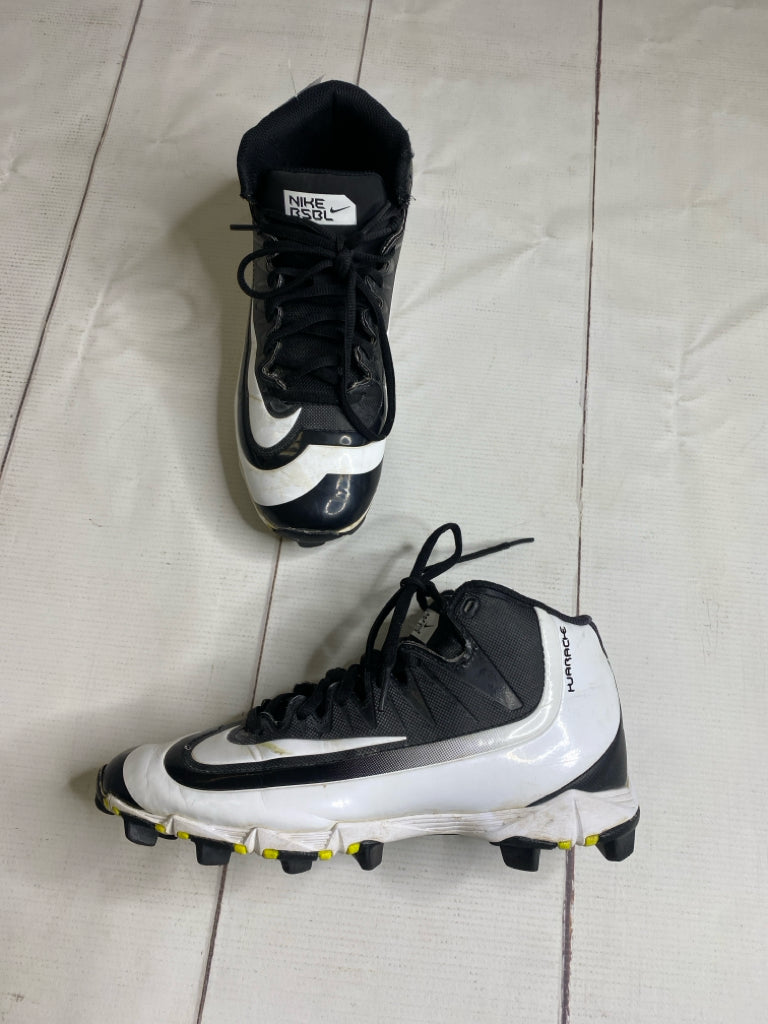 Nike Size 6.5 Baseball Cleats