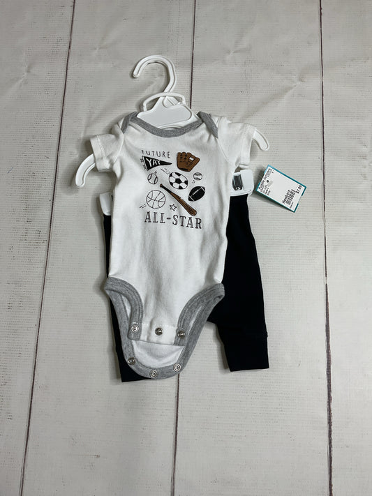 Carter's Size Newborn 2pc. Outfit