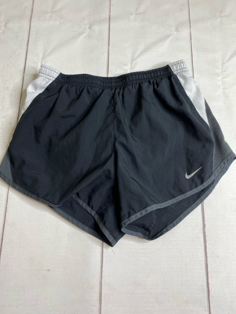 Nike Size Jr. - XS Shorts