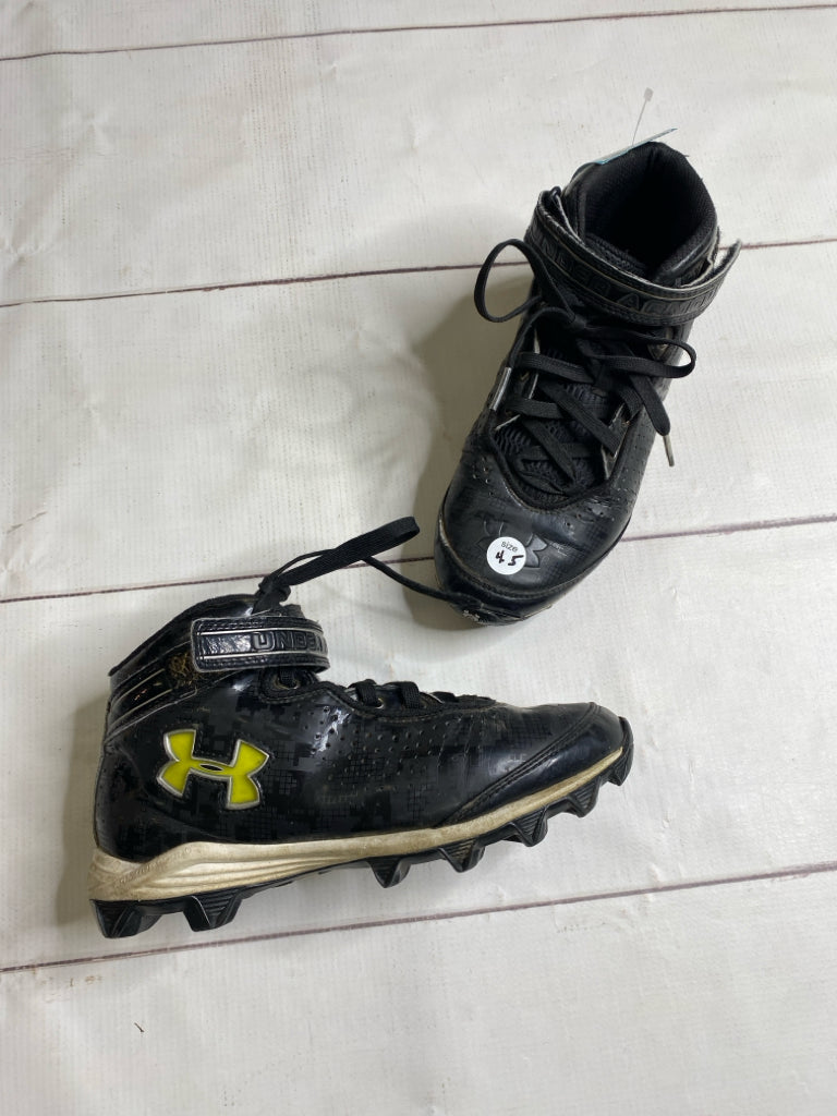 Under Armour Size 4.5 Football Cleats