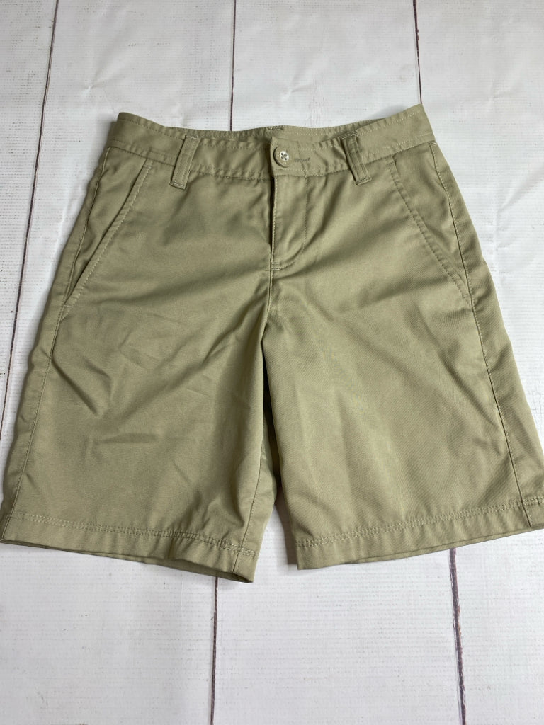 Under Armour Size 8 Golf Shorts