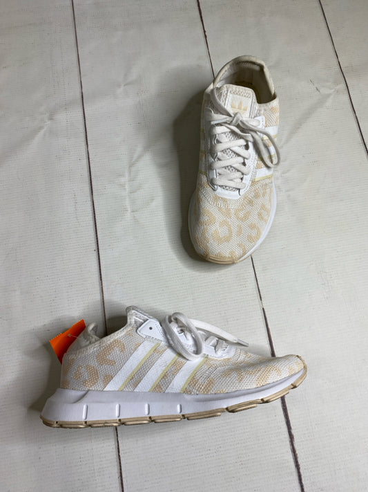 Adidas Size 5.5 Tennis Shoes