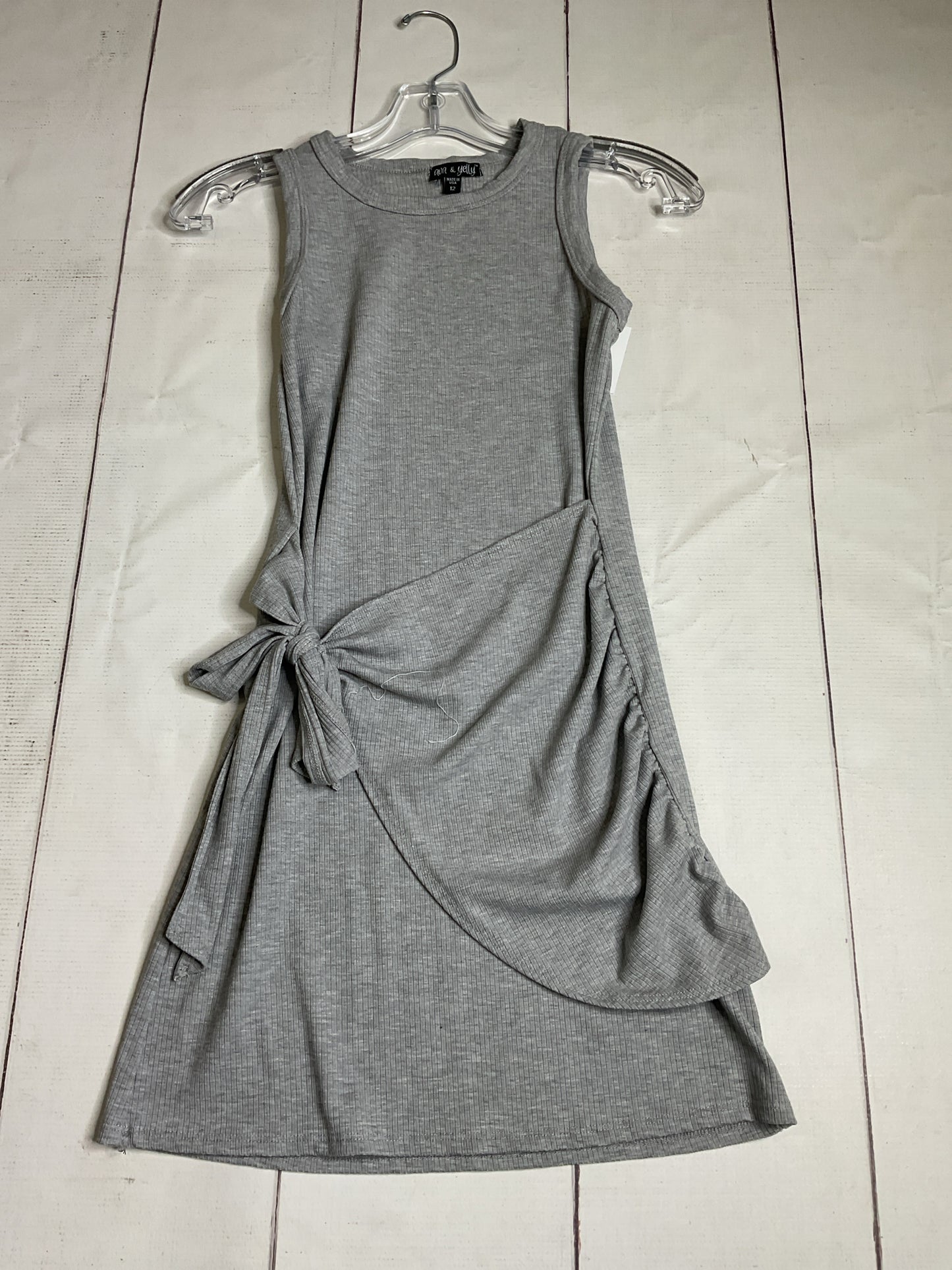 Ava & Yelly Size 12 Dress