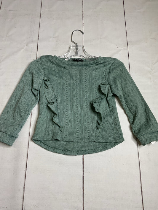 Ava & Yelly Size 6 Top