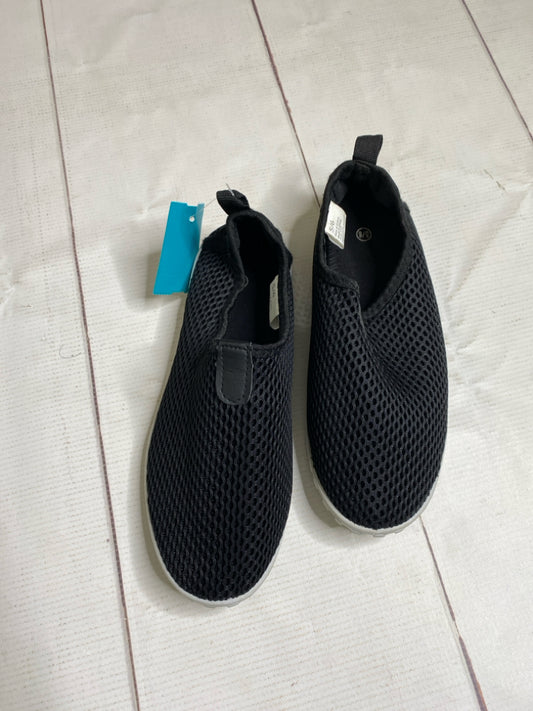 Size 5/6 Water Shoes