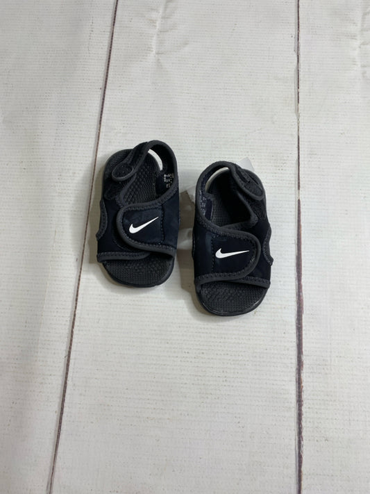 Nike Size 3 Sandals