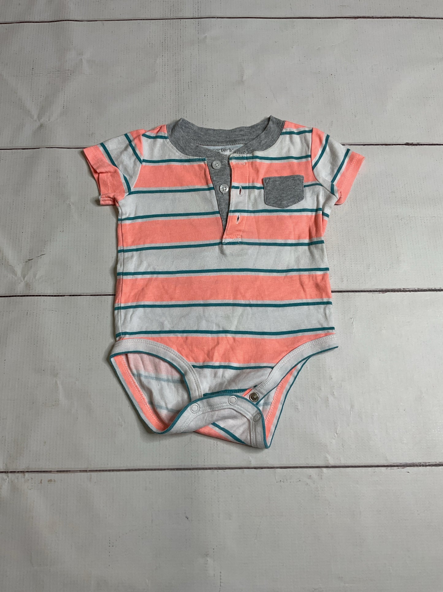 Carter's Size 6M Onesie