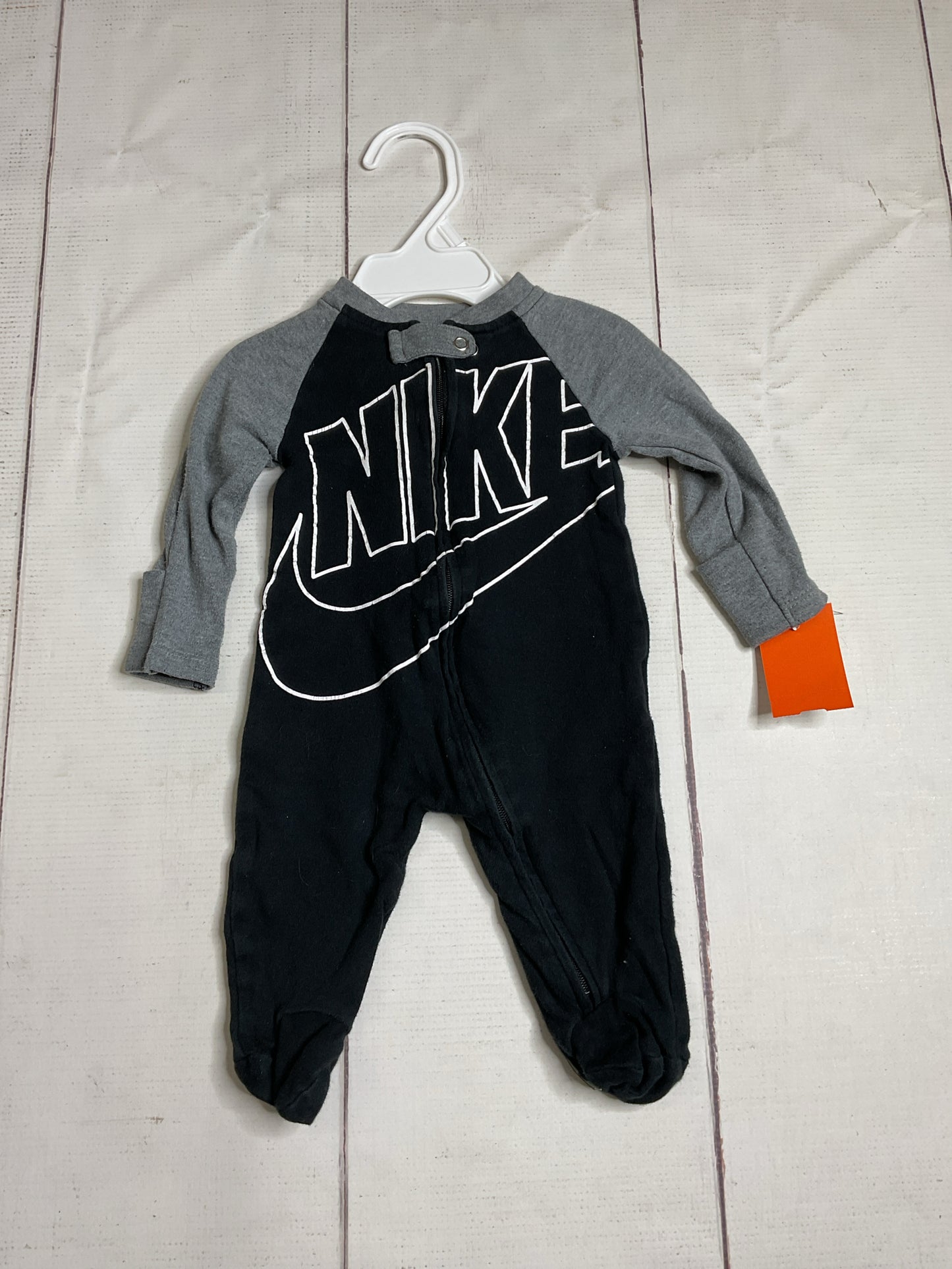 Nike Size 3M Sleeper