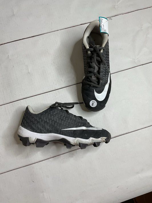 Nike Size 3 Baseball Cleats