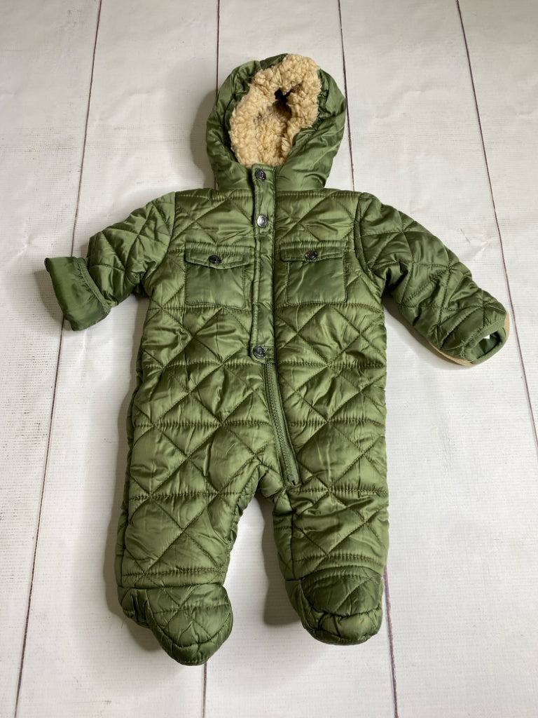 Perry Ellis Size 0/3M Snowsuit