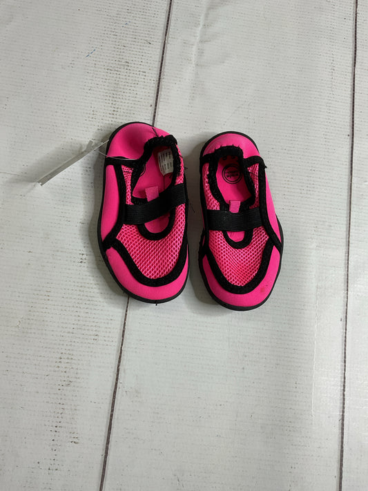 Wonder Nation Size 5/6 Water Shoes