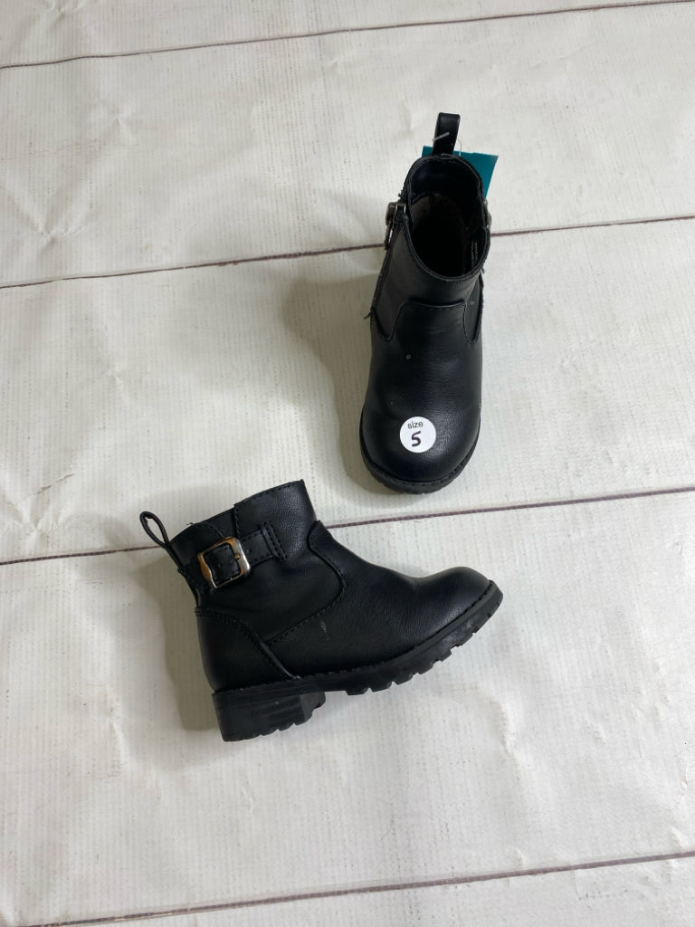 Cat & Jack Size 5 Boots