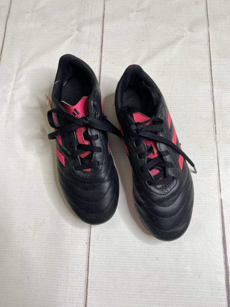 Adidas Size 2.5 Soccer Cleats