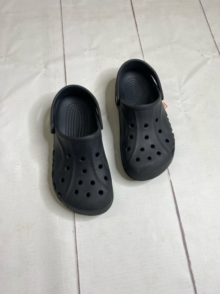 Crocs Size 3 Sandals