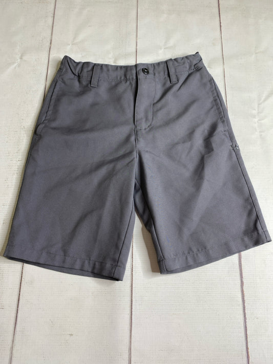 Under Armour Size 7 Golf Shorts