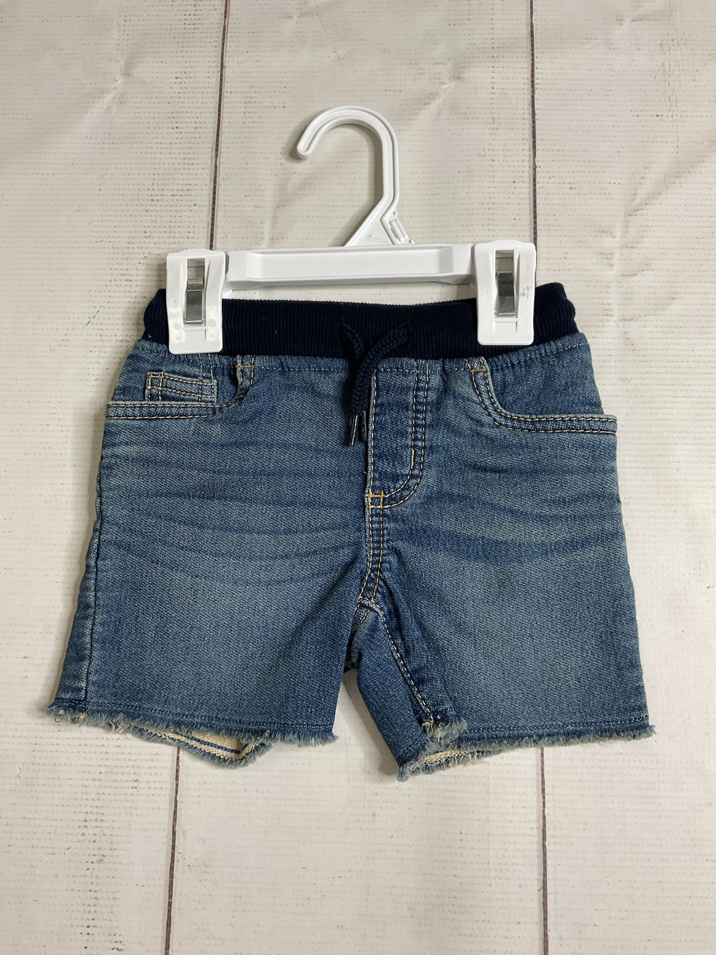 OshKosh Size 12M Shorts