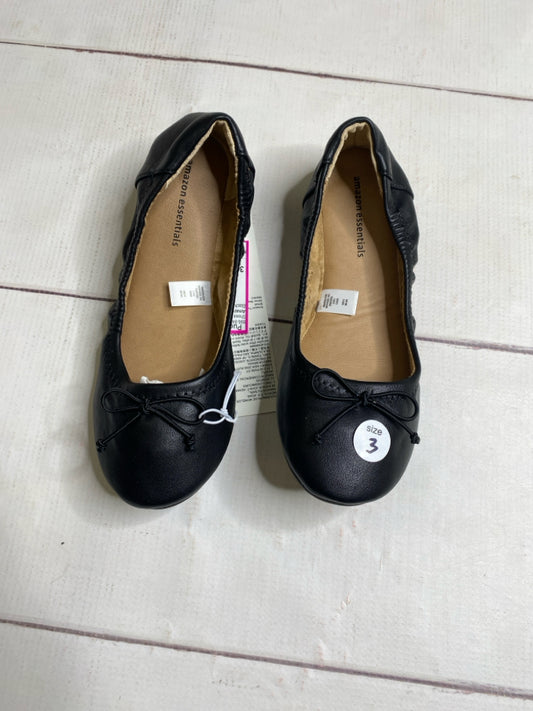 Amazon Essentials Size 3 Shoes