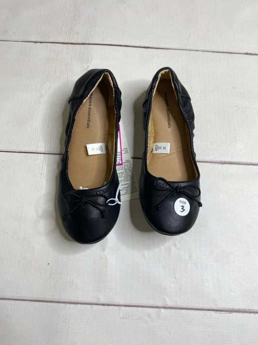 Amazon Essentials Size 3 Shoes