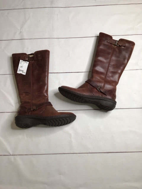 UGG Size 6 Boots